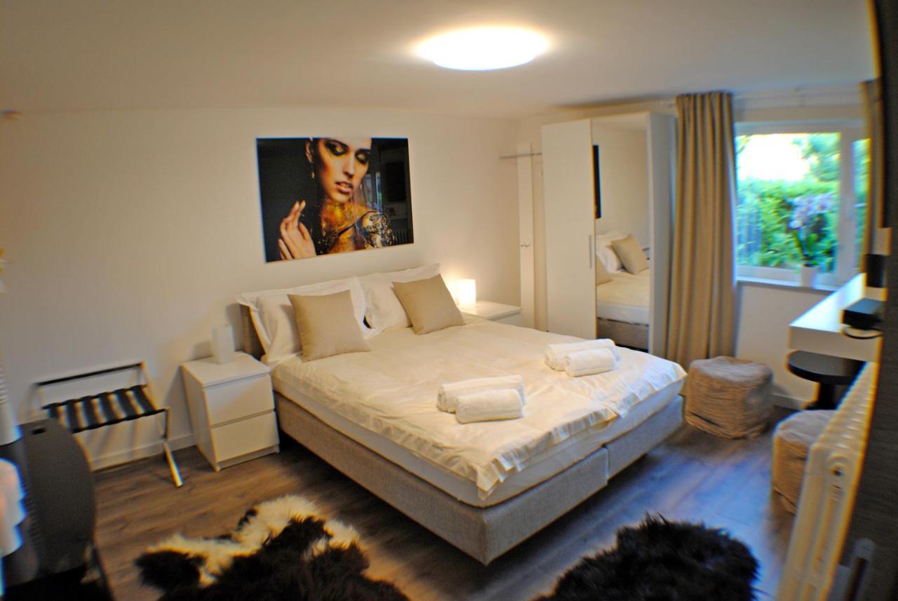 Prettige Dagen Apartment บรูจส์ ภายนอก รูปภาพ